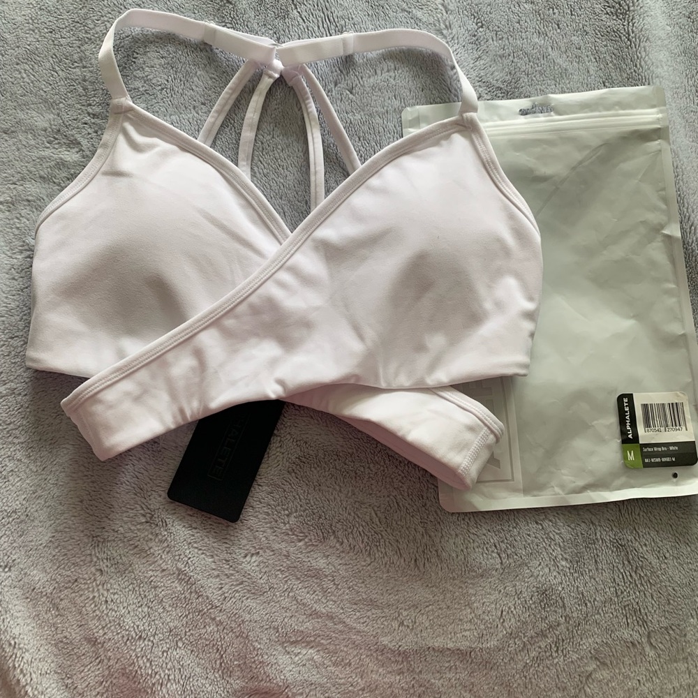 Alphalete Surface Wrap Bra